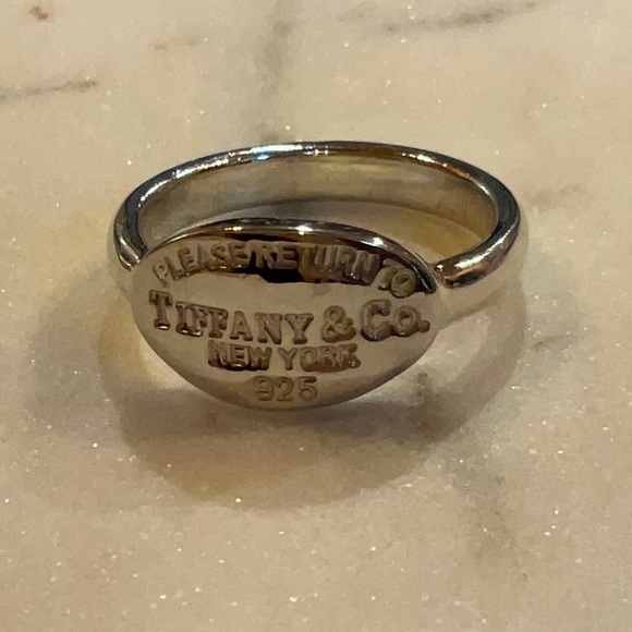 RTT Oval Signet ring. - Picture 2 of 2